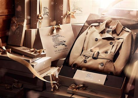 thương hiệu burberry|Tìm hiểu về thương hiệu Burberry, lịch sử, sản phẩm nổi bật.